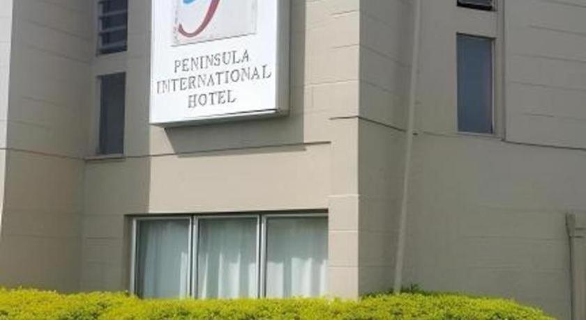 Peninsula International Hotel Suva Esterno foto